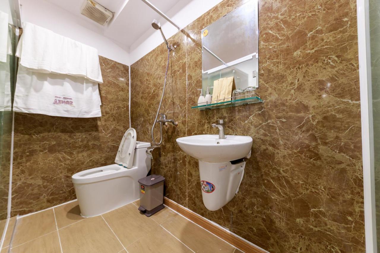 Venus Hotel & Massage - Bui Vien Walking Street 胡志明市 外观 照片